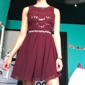 Burgundy dress 🖤NEVER WORN BEFORE🖤